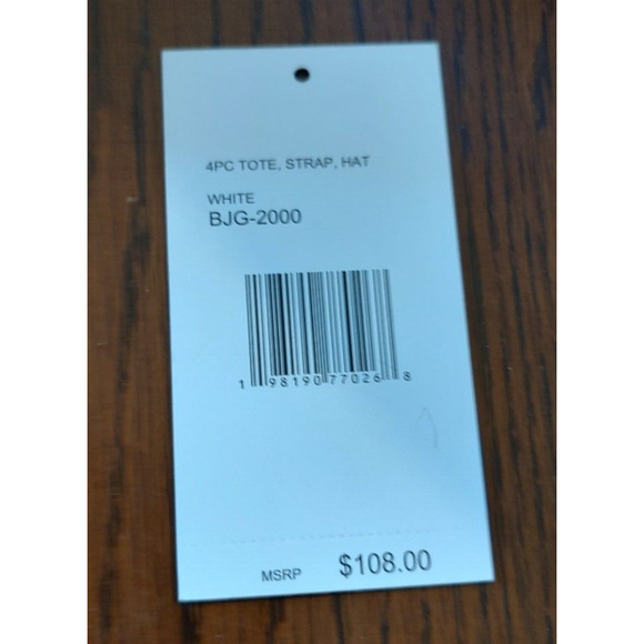 NEW Betsey Johnson Gift Boxed 4 Pc Set Apres Hat, Handbag, strap, keychain - Picture 7 of 8